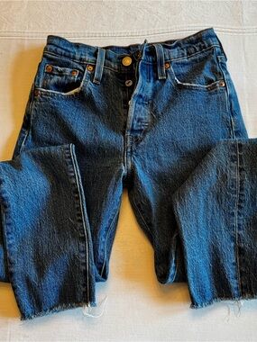 Levi's Women's Straight-Leg Dark Blue Denim Jeans